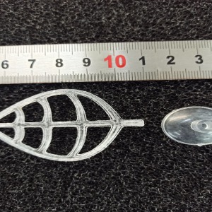 Yaprak Görümümlü Şeffaf Renk 5x5 Cm Moss Standı Raf - Salınım Yapmaz - 1 Adet 3D Dıy